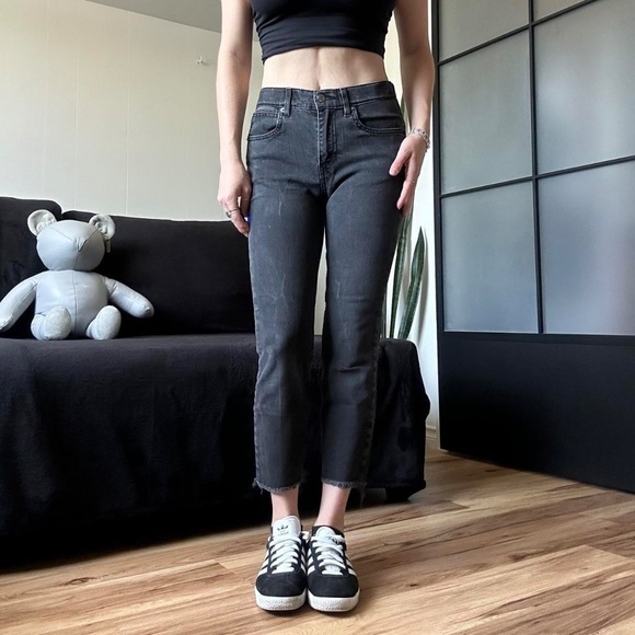 Levis Black Distressed Skinny Jeans - Picture 7 of 8